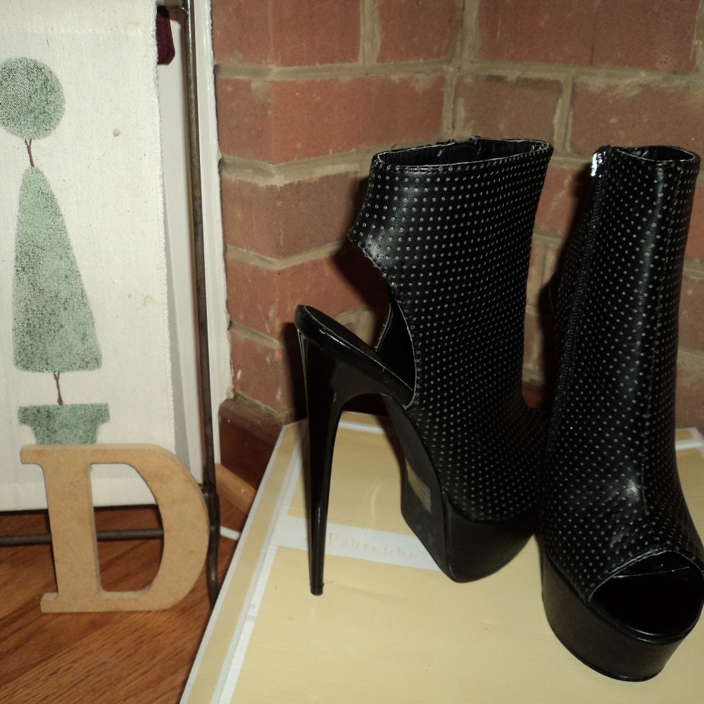 Heels that thrill